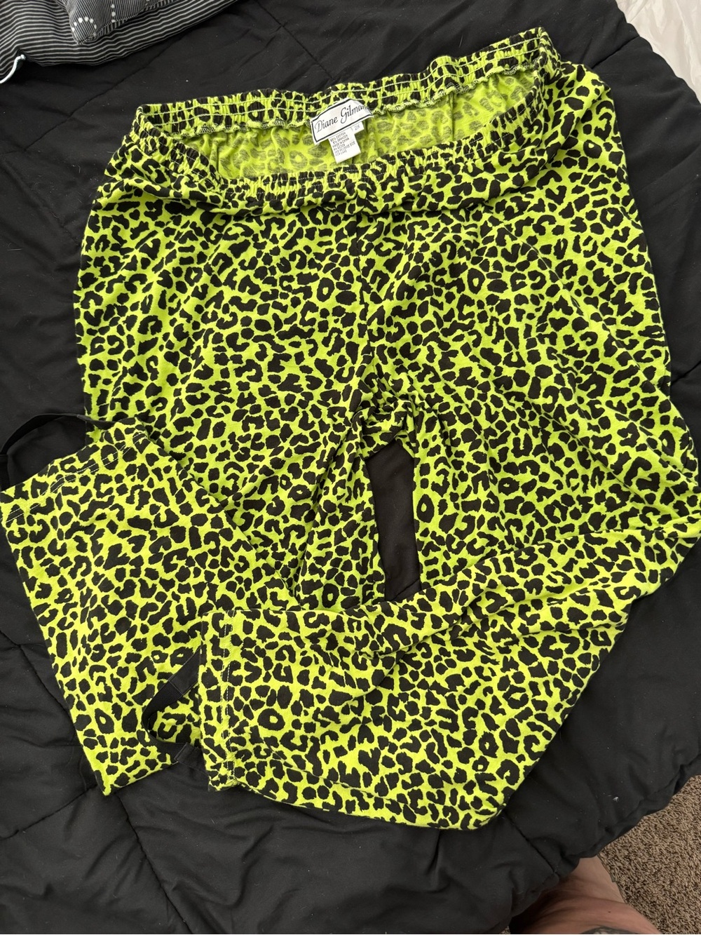 Vintage Diane Gilman Neon Green and Black Leopard Print Leggings